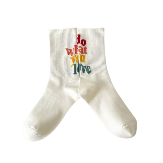 Chaussette Do What You Love sur fond blanc