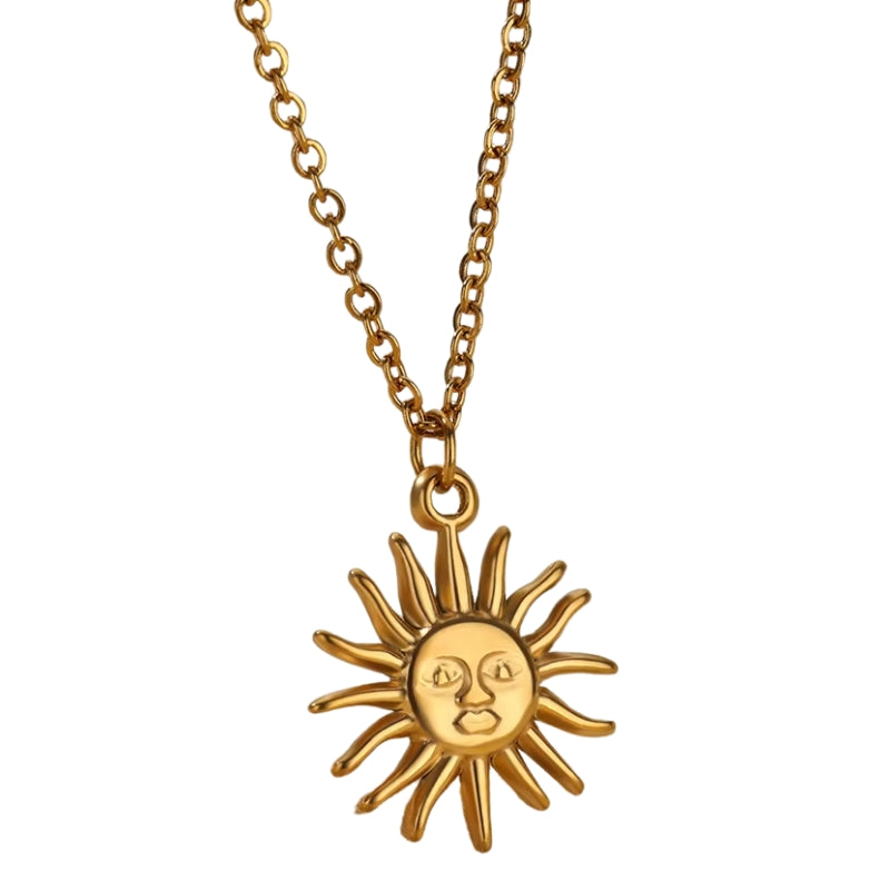 Pendentif Soleil Visage Acier Inoxydable sur fond blanc